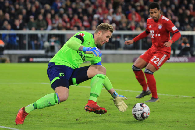 他转会到西 他转会到西